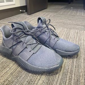Adidas Men’s Prophere Shoe (Onix)